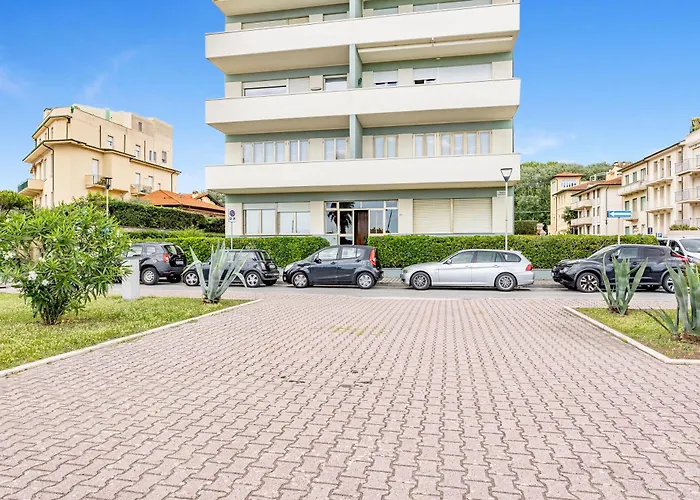 Apartment Annamaria's House Beachfront - Happy