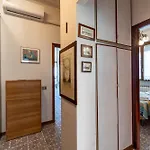 Annamaria's House Beachfront - Happy Apartman Viareggio