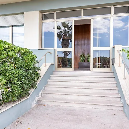 Annamaria's House Beachfront - Happy Appartement *