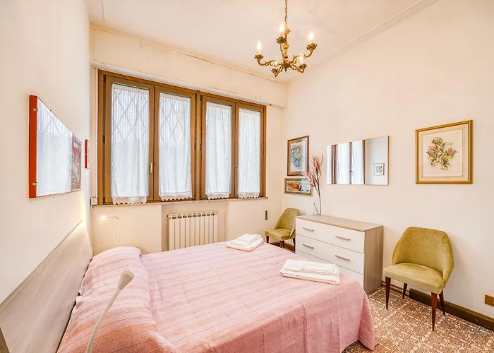 Annamaria's House Beachfront - Happy Apartament *